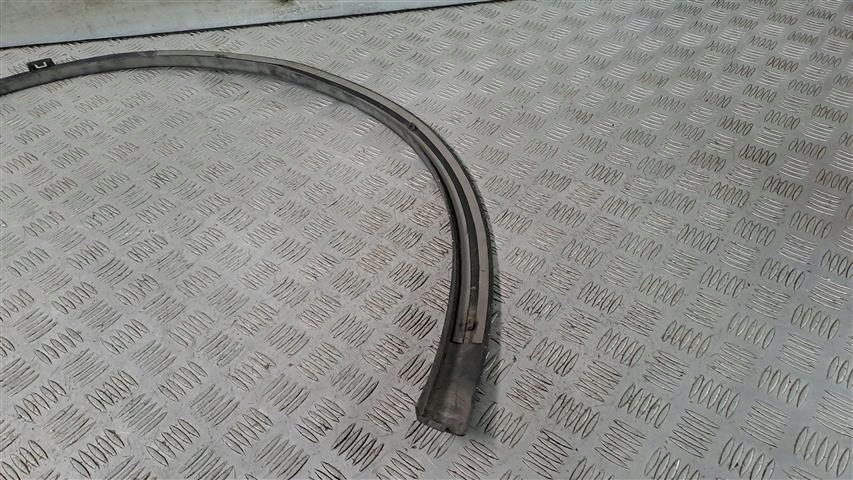 фото №6, M5 w253 молдинг крила правий перед a2538850622