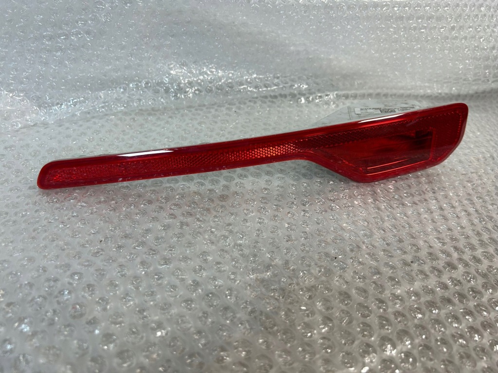 Купить Лампа противотуманная отражатель бампера правый задняя volvo xc40 31656866 oryg