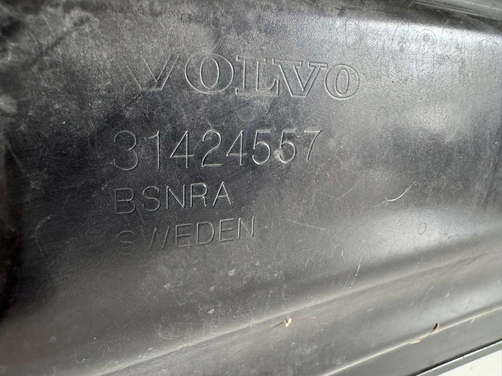 Volvo xc60 2 капот крышка двигателя 2017- Цена