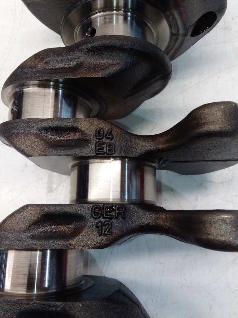 Wał колінчастий audi vw seat skoda 1.4 tfsi 04eb cmb Доставка