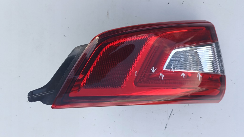 фото №1, Лампа крышки задняя правый nissan qashqai ii j11