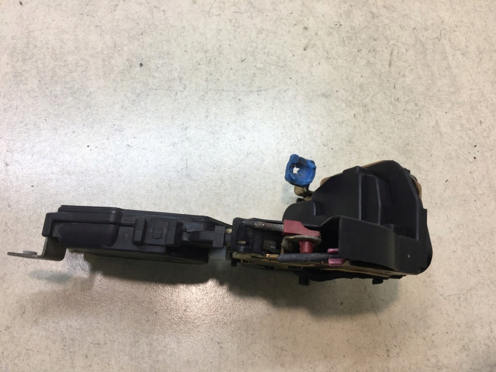 фото №4, Замок дверь правый задняя legacy iii 2 pin