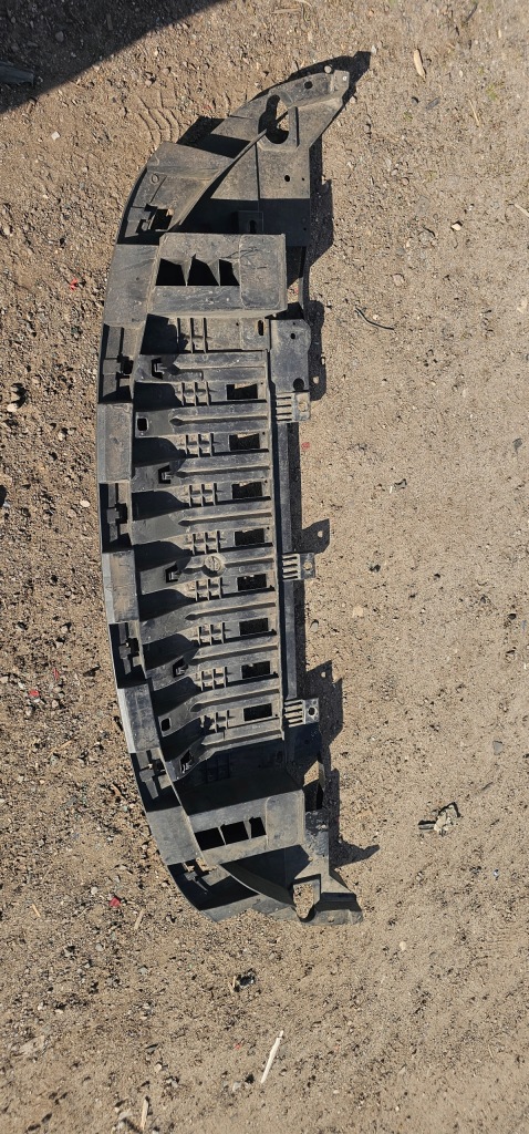 Купити Накладка під  бампер перед renault grand scenic 3 622350003r