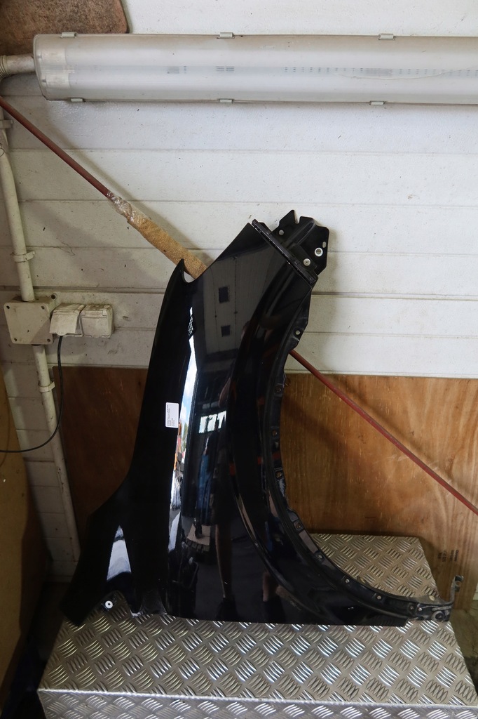 фото №1, Крила правий перед kadjar 631000193r