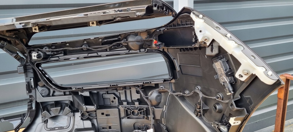 фото №11, Bmw 7 i7 g70 бампер перед оригинал a159