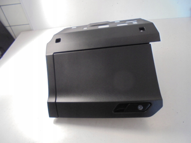 фото №1, Бардачок пассажира audi q3 ii 83a 22 rok