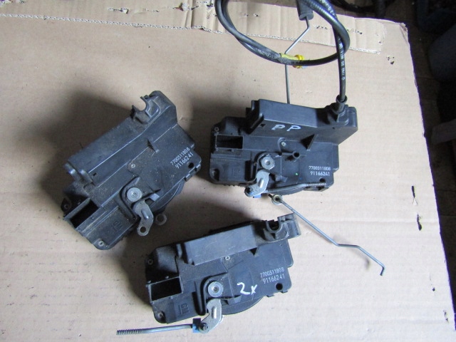 фото №1, Замок правий перед 7700311808 trafic vivaro 01-14