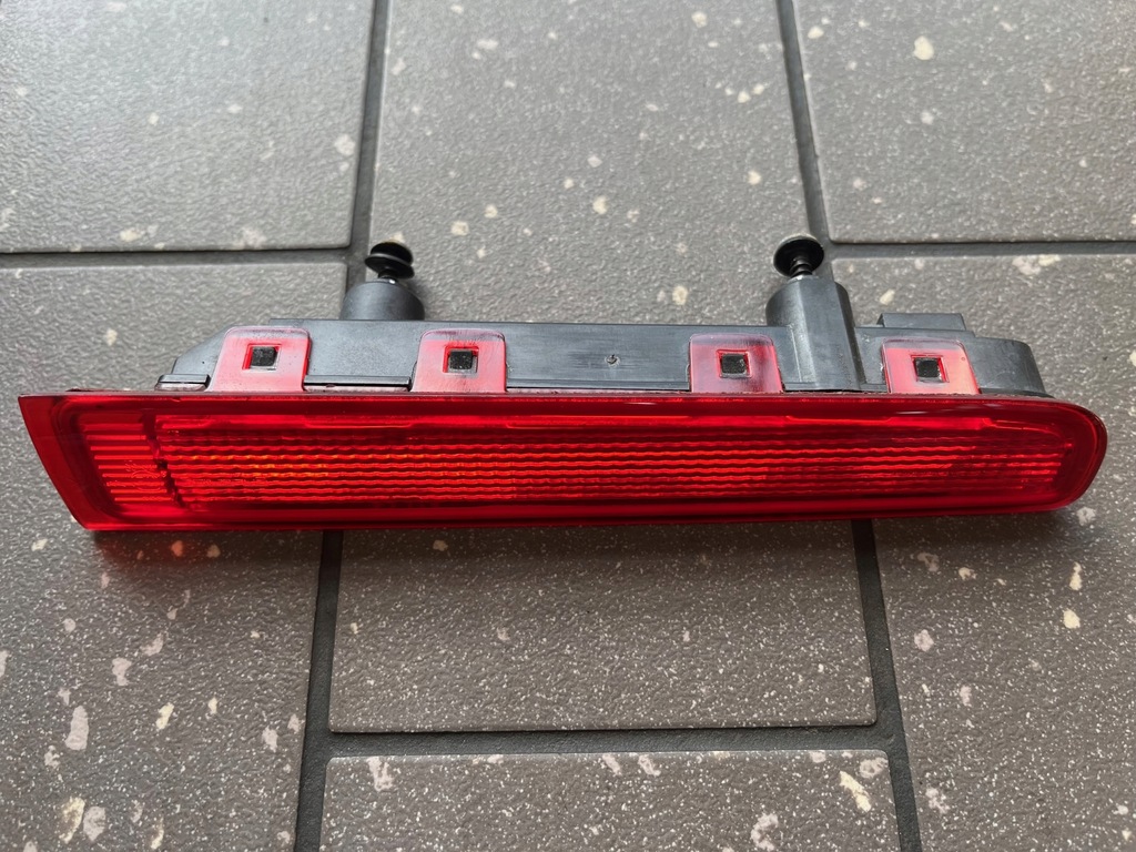 фото №1, Свет стоп лампа задняя левая volkswagen t5 lift 7e0945097f