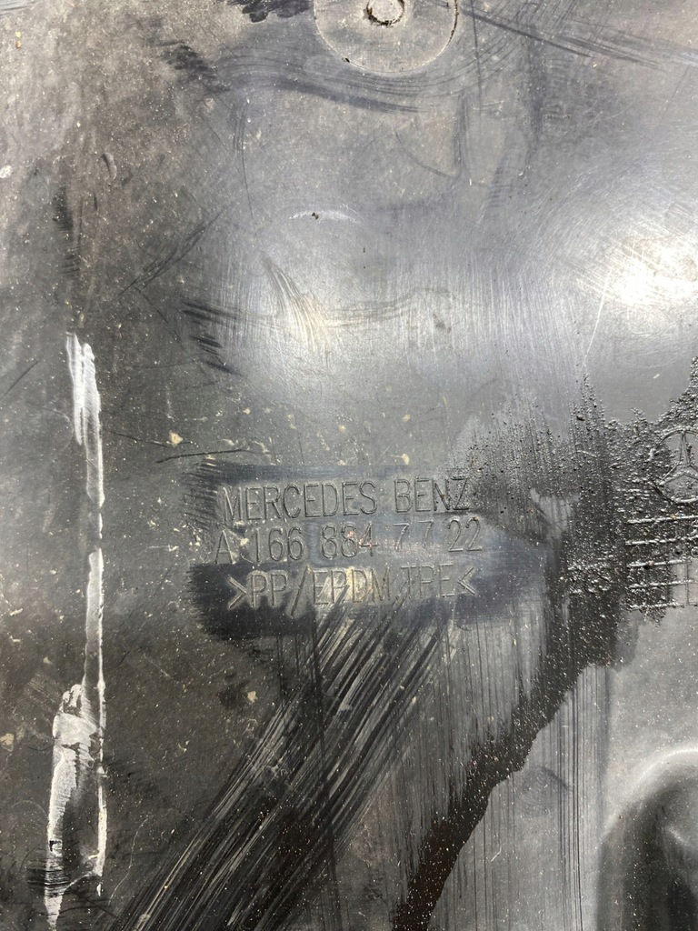 фото №10, Mercedes-benz gls x166 2018 подкрылок передние a1668847722