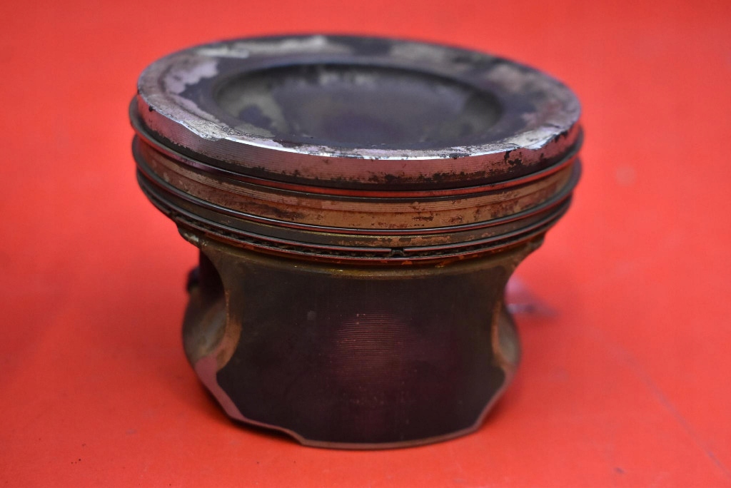 фото №7, Поршень 0835134 mercedes cla c117 2.0 cgi 211 km 4matic 13-16