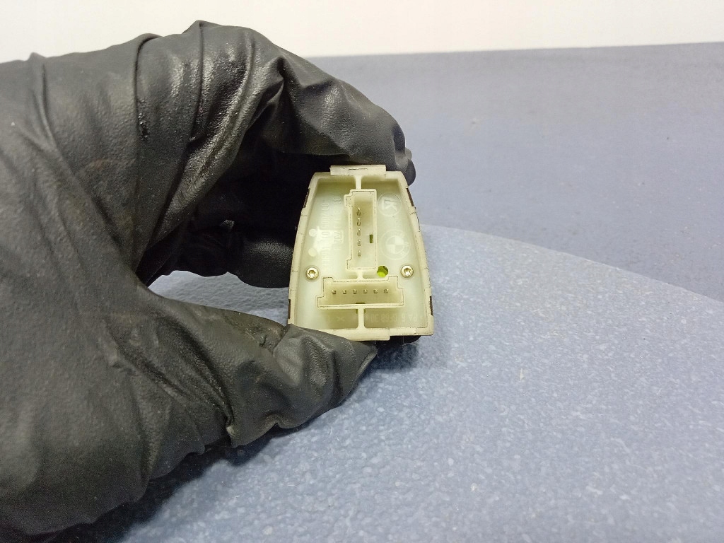 Bmw 3 e46 панель перемикач регулювання складання дзеркал 8373732 в Україні