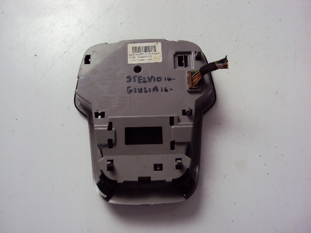 фото №4, Лампа стельовий alfa romeo stelvio giulia 16-