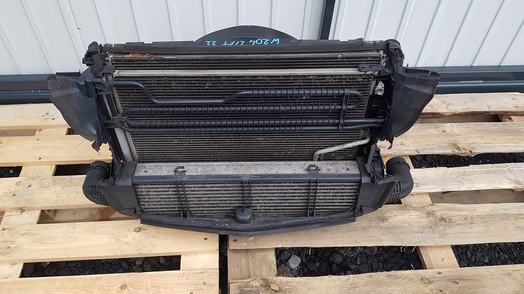 фото №1, Mercedes w212 w204 lift комплект радиатор 2.2 cdi