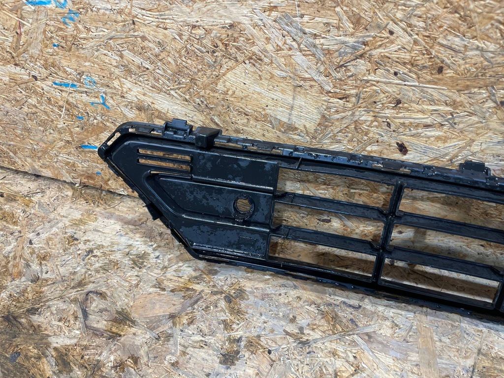 фото №7, Volvo xc40 xc-40 lift 22- c40 решітка радіатора решітка нижня бампера перед передня