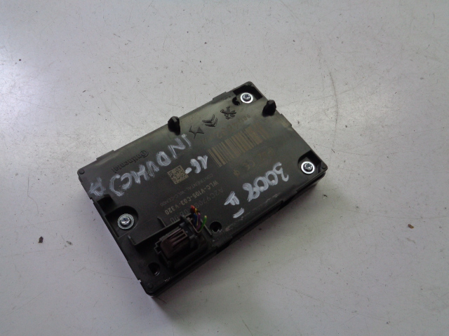 фото №1, Зарядний пристрій індукційна peugeot 3008 ii 2016-