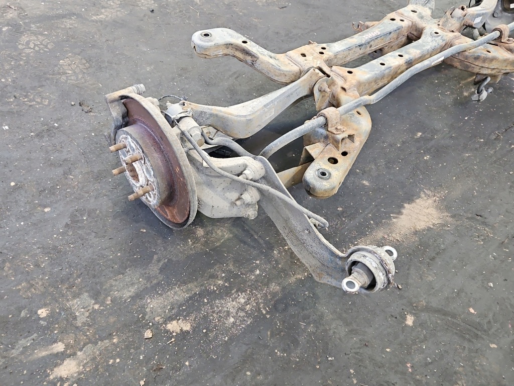 Купити Задня балка oś задній opel insignia a 2.0 cdti 08-17