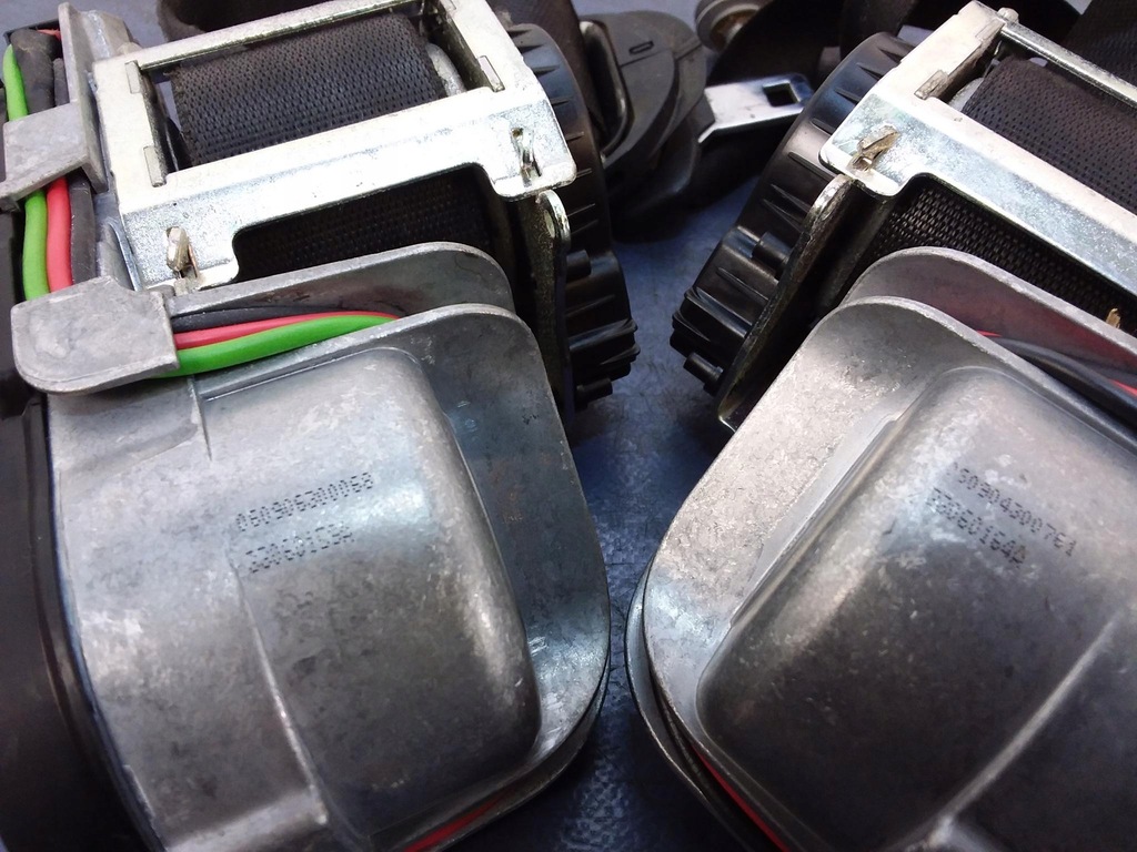 фото №14, Mercedes s w221 панель приладів панель приладів подушка ремені датчик