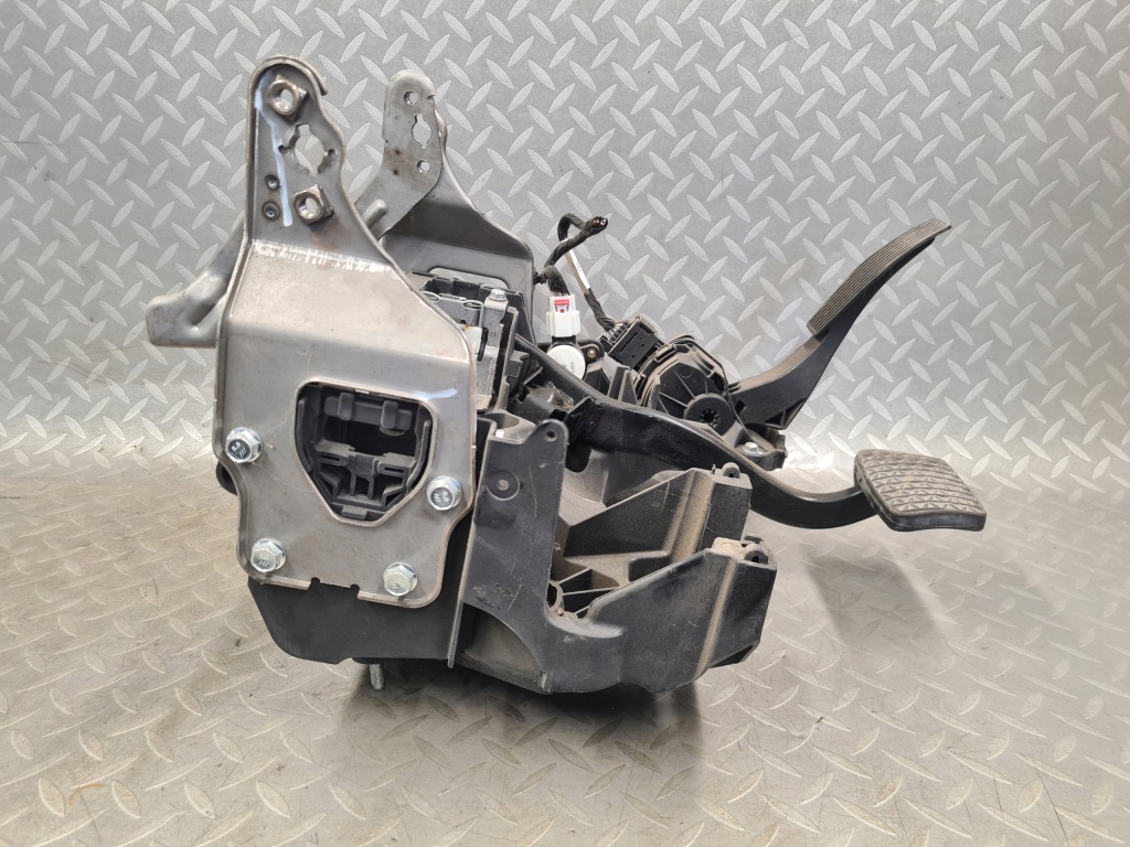 Педалі педаль газу гальма автоматична коробка передач insignia a 23335259 європа комплект Київ