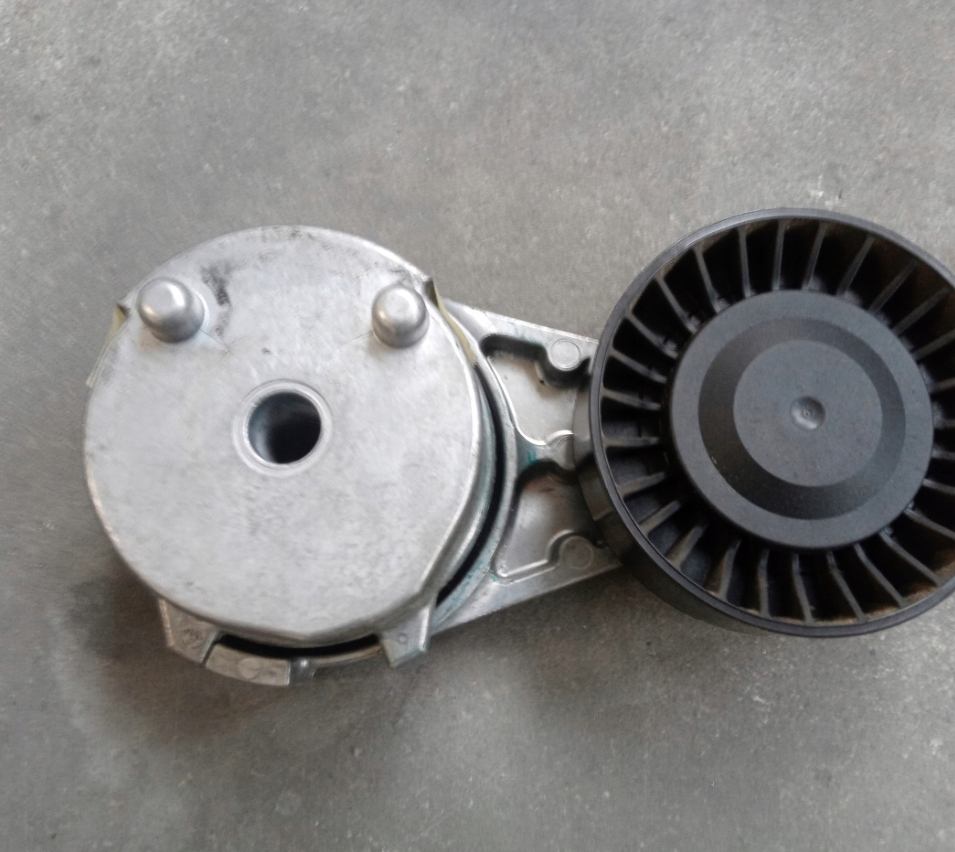 фото №1, Натяжитель ремень range rover velar l560 gx63-6b209 aa