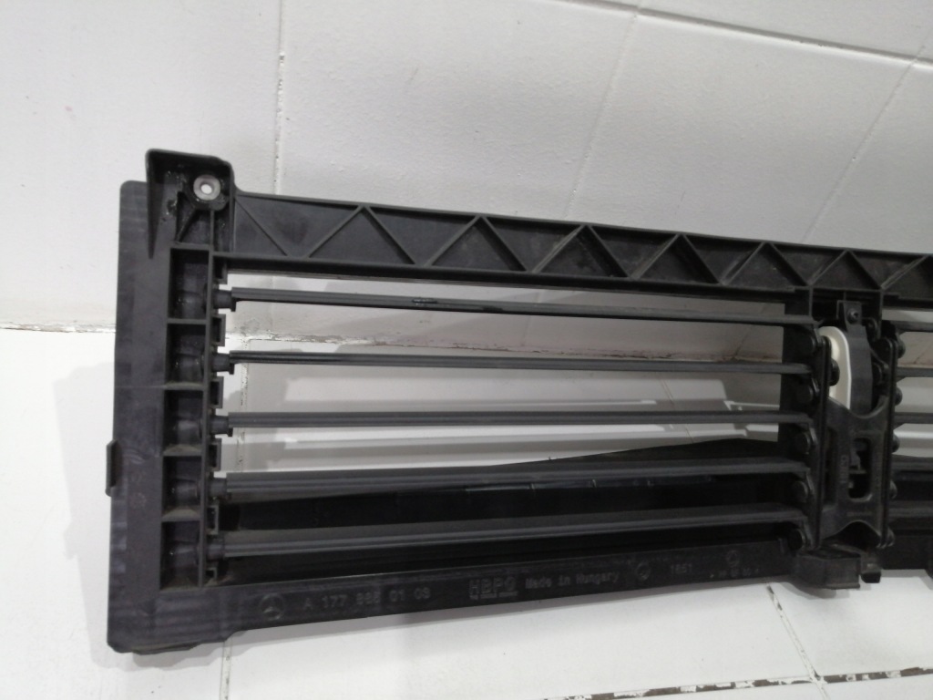 фото №7, Впуск жалюзи воздуховод воздуха mercedes w177 a klasa hal 8594