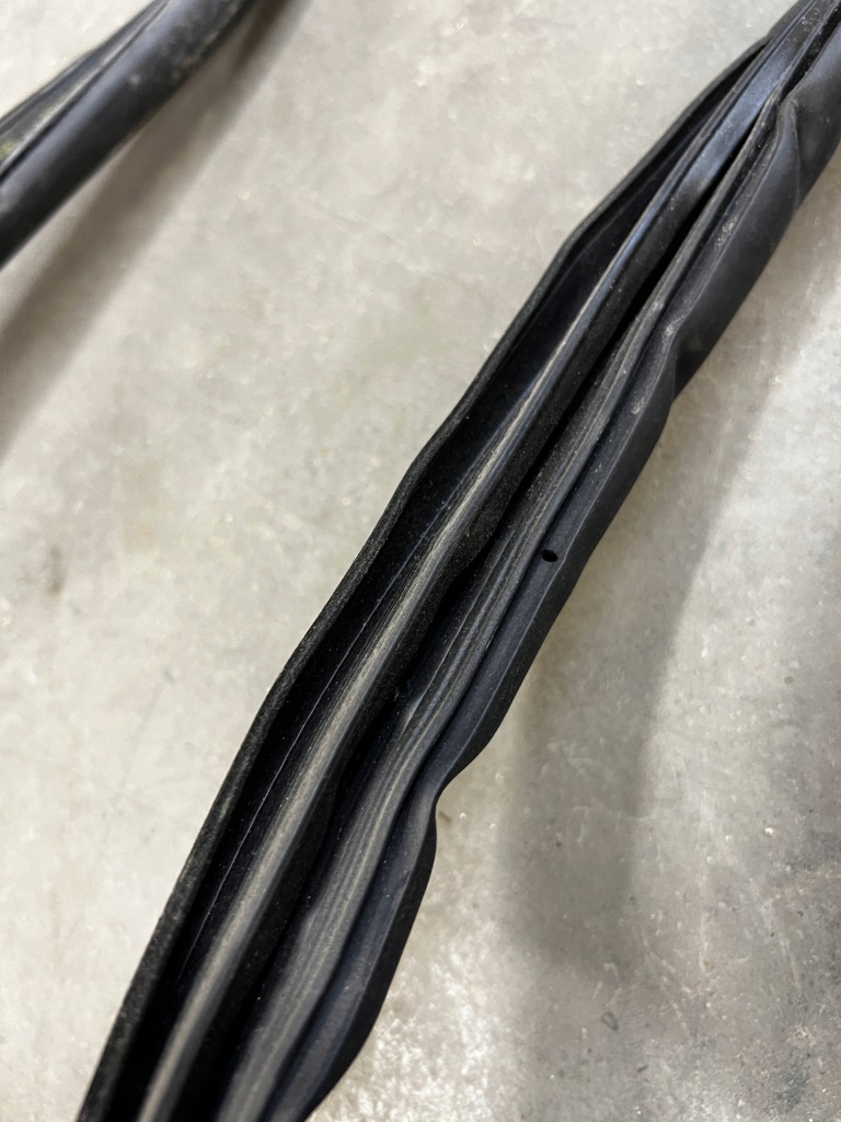 фото №4, Прокладка двері перед передніх range rover evoque l538 3 двері