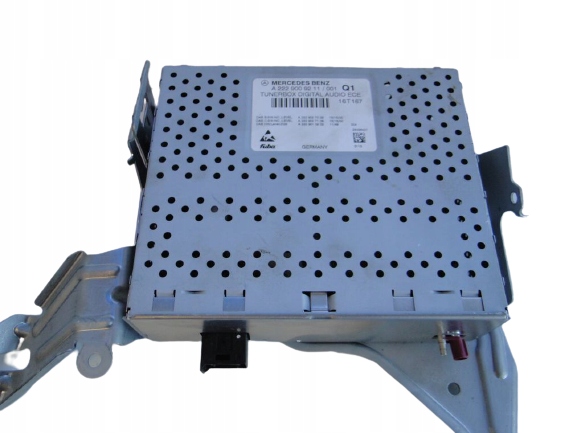 фото №1, Mercedes cla 117 підсилювач тюнер dab