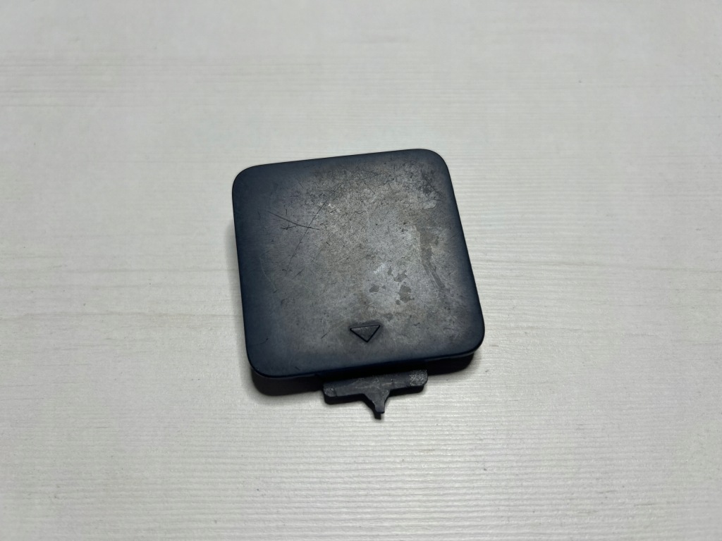 фото №1, Bmw seria 7 f01 f02 стандарт 2008-2012 заглушка фаркоп задняя оригинал