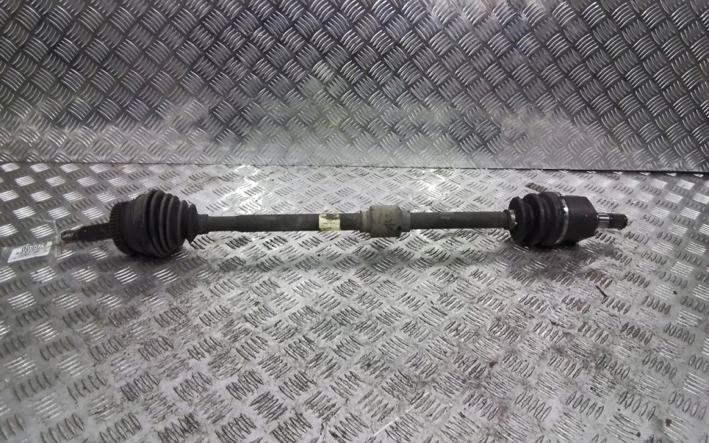 фото №1, Hyundai tucson 2.0b приводной вал правая перед 49500-2e500