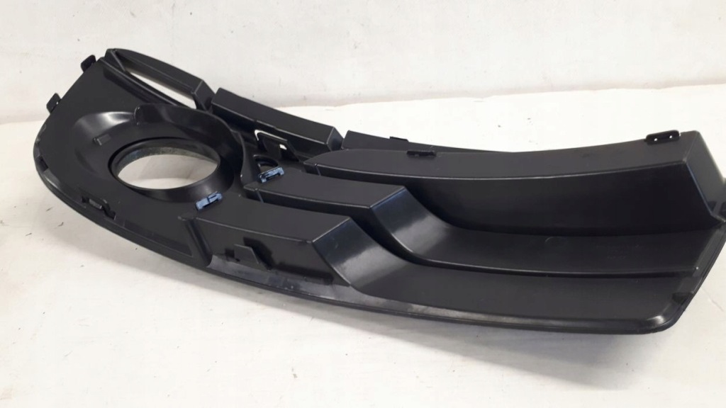 фото №8, Audi q5 решітка бампера права перед