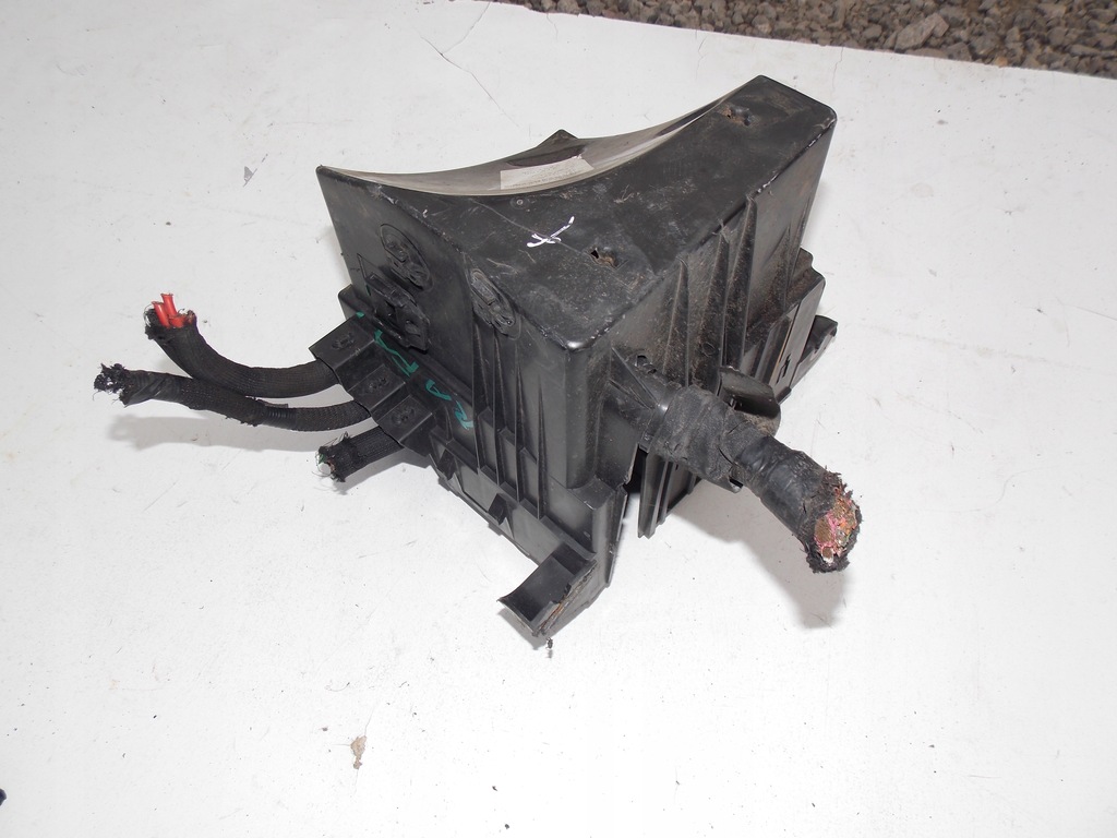 фото №5, Коробка запобіжників trafic vivaro 2.0 dci