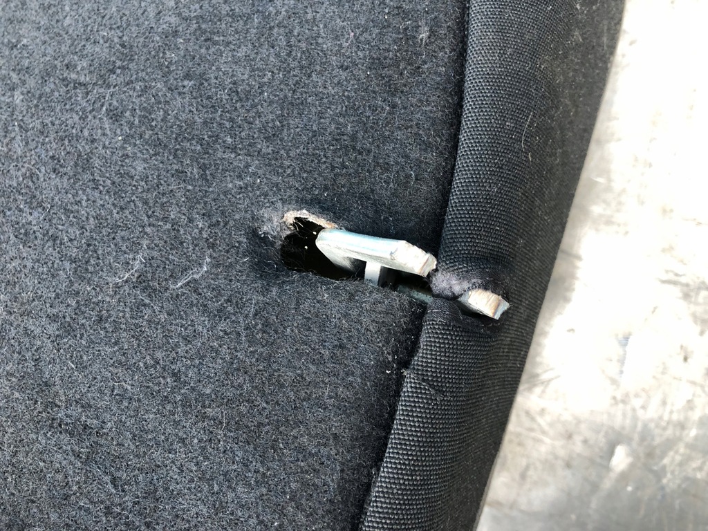 фото №16, Mercedes w176 amg сиденья обивка кожаный кожа czerwona nić