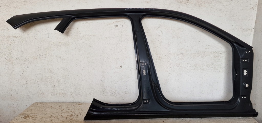 фото №1, Обшивка блок двигуна права сторона leon 4 iv 5fe поріг kombi