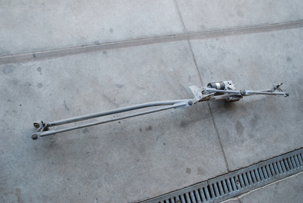 фото №1, Citroen c4 ii ds4 механизм моторчик дворник