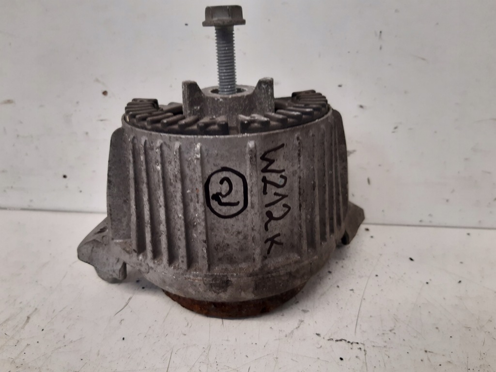 фото №1, Подушка двигателя 2122401917 mercedes w212