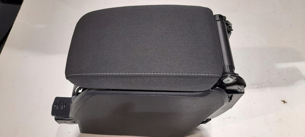 фото №1, Підлокітник vw golf vi