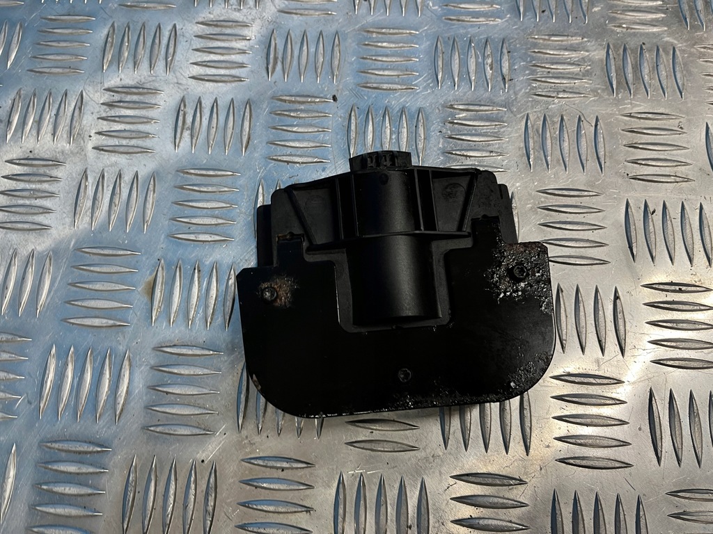 фото №3, Mercedes w245 ручка ручка пол багажника