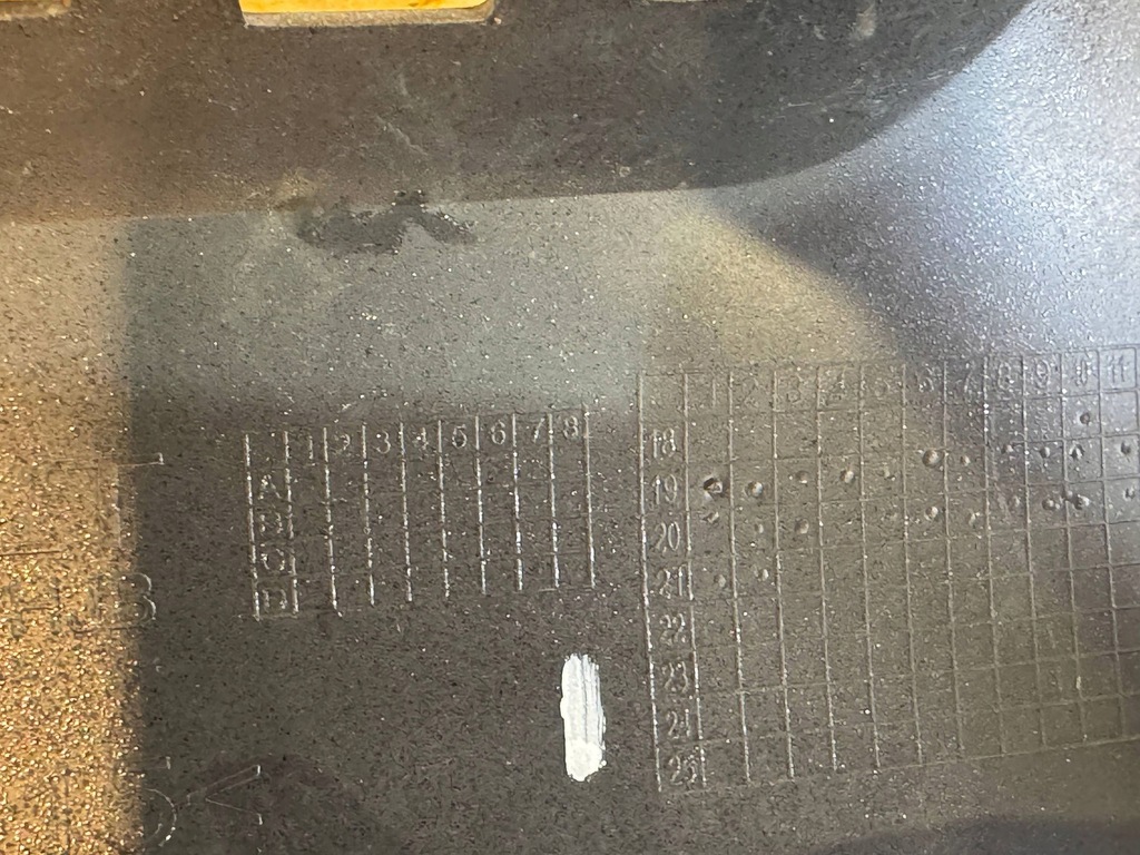 фото №11, Renault captur ii 2 19- решётка радиатора решётка радиатора молдинг средняя бампера перед