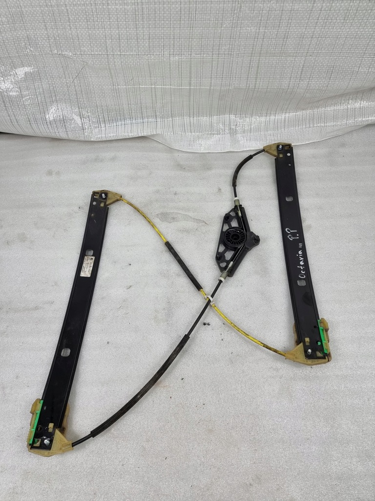 фото №1, Подъемник стекло правый перед skoda octavia iii