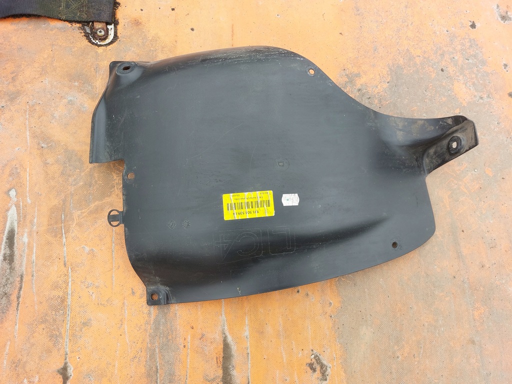 фото №1, Porsche 911 991 підкрилок ліва задня 991504509