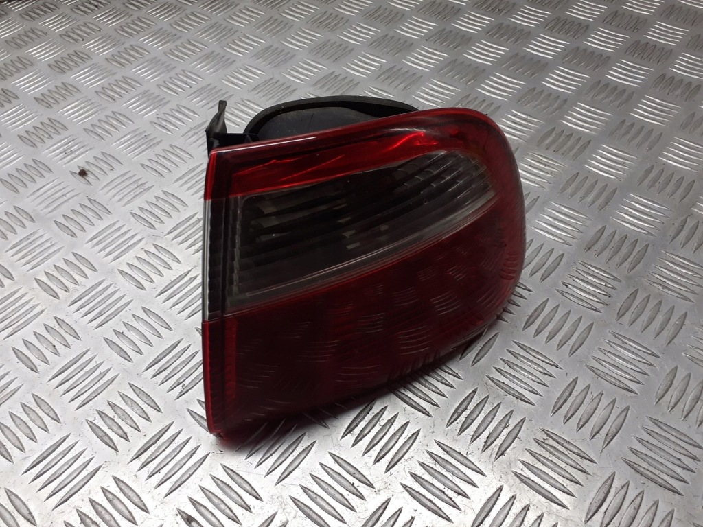 фото №1, Лампа правий задня seat toledo ii 1m5945096b