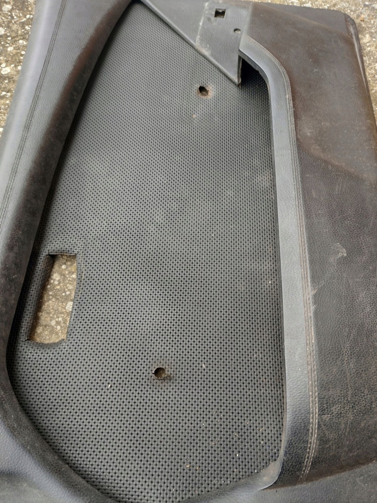 Купити Mercedes-benz s w116 1973 права сторона обшивки / обшивка двері передніх