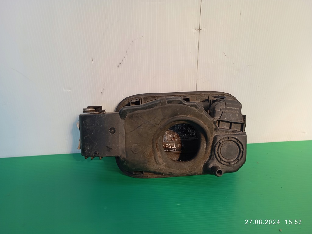 фото №6, Кришка заливної пального mercedes w204 a2046300067