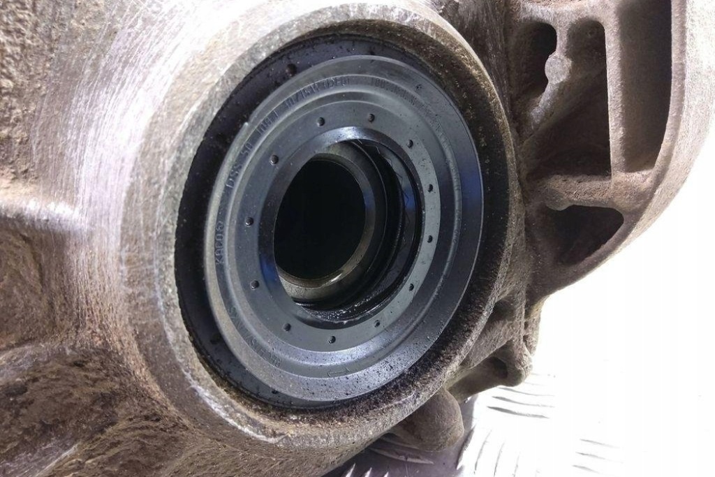 фото №10, Редуктор задний bmw 5 gran turismo f07 7578151 3.0l дизель 2011