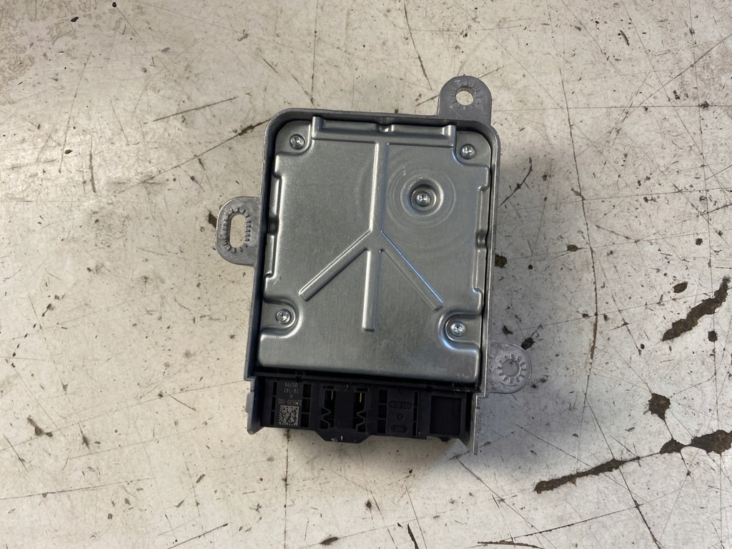 фото №4, Bmw i3 модуль датчик подушка безпеки 6818813