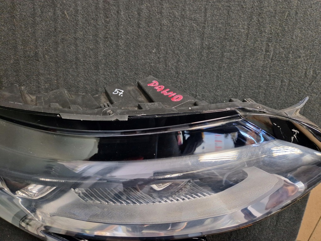 Фара правая  перед передняя full led pure vision renaul megane iv 260106126r Оригинал