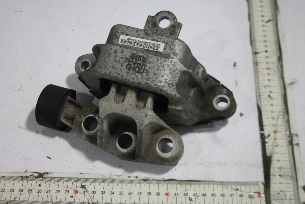 фото №1, Кронштейн подушка двигуна 95135160 mokka 1.7 cdti 12-