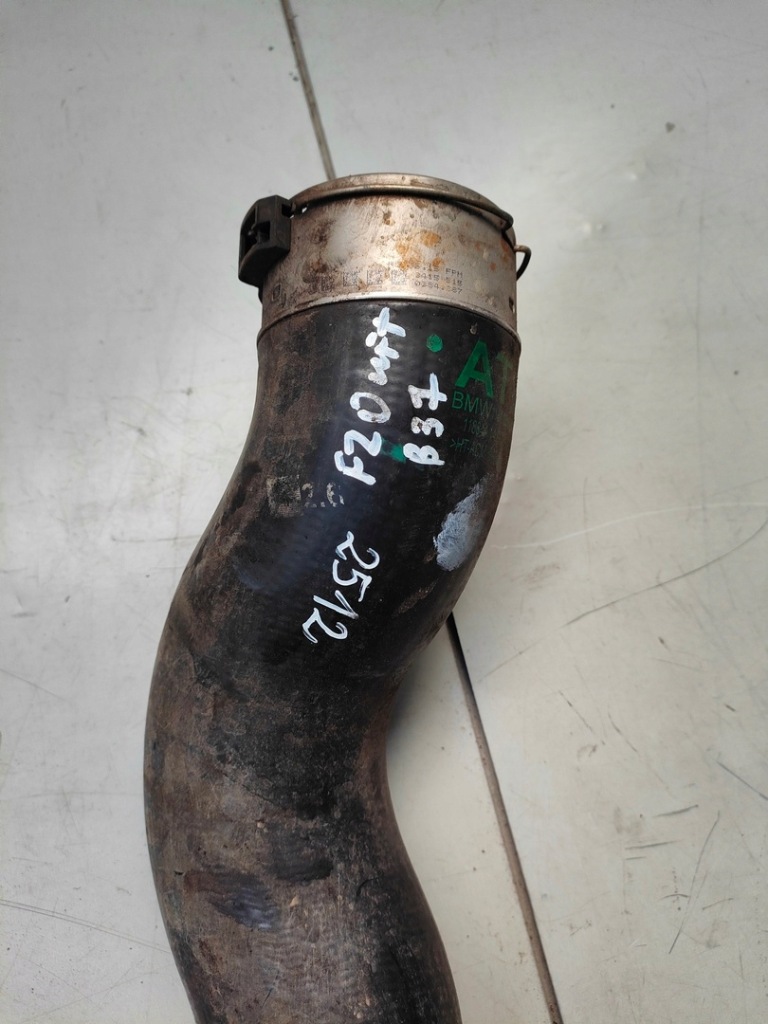 Bmw f20 шланг труба интеркулер 8513848 Оригинал