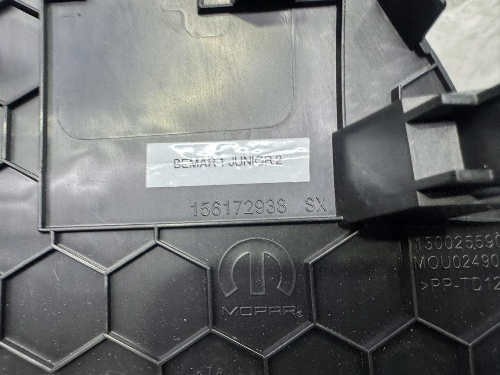 Накладка заглушка alfa romeo junior 156172938 Доставка