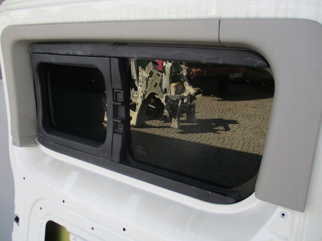 фото №10, Nissan e-nv200 nv200 двері лівий задня ліва задні зсувні