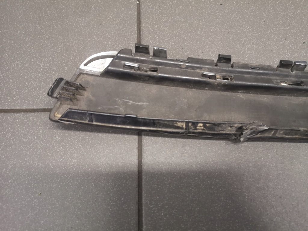 фото №12, Молдинг бампера правий перед audi a8 d3 4e0807224ab